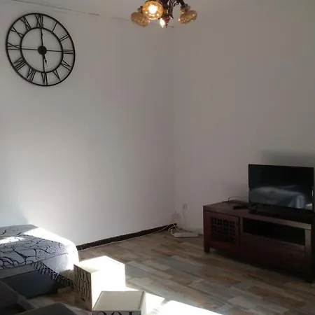 Le Minervois Apartamento *
