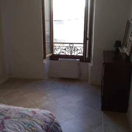 Le Minervois Apartamento *