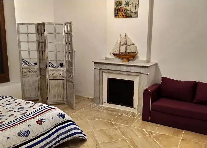 Le Minervois Apartamento *